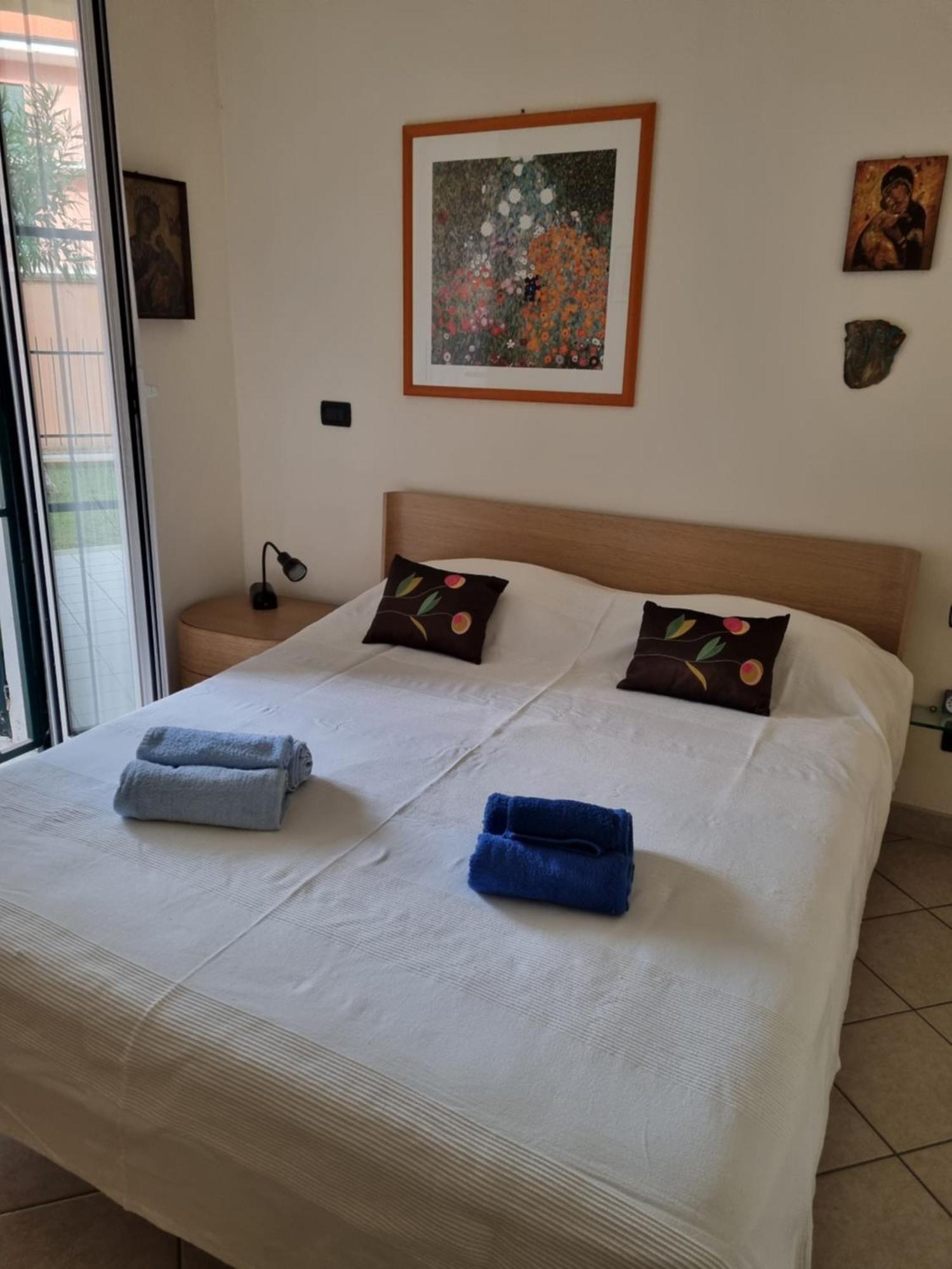 Appartamento La Casa Di Freddy 洛阿诺 外观 照片